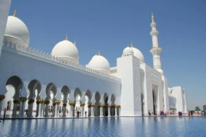 Abu Dhabi Career Guide 2025: Living, Earning, and Thriving in the UAE